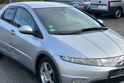 Honda Civic 217.700 km 1.950 &euro; Bornheim 53332
