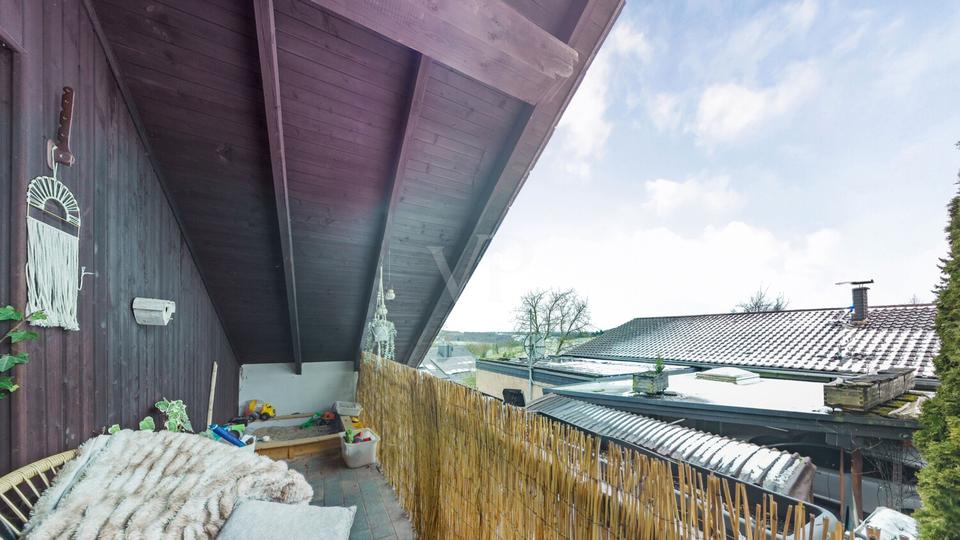 Dachgeschoßwohnung Lohmar - 3 Zimmer, 122 m&sup2;, 1.300&euro; | Angebot:25304414