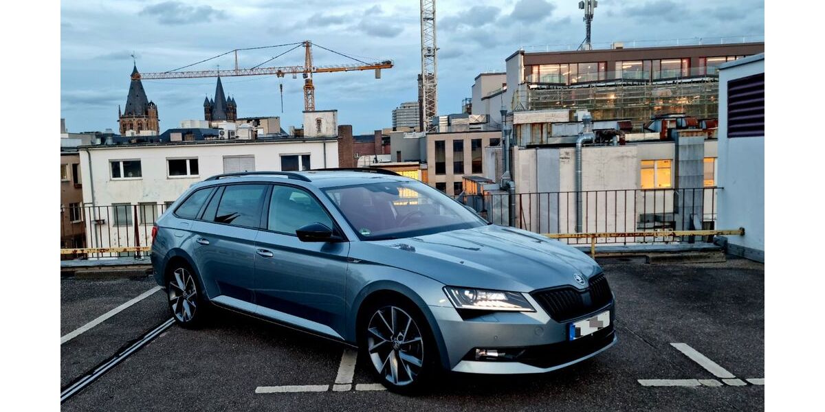 Skoda Superb 117.000 km 22.350 &euro; Köln 50829