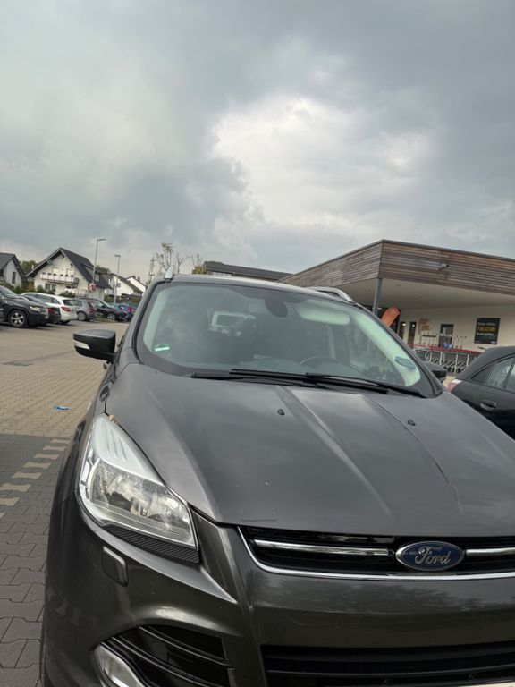 Ford Kuga 190.000 km 8.250 € Much 53804