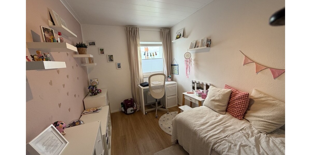 Moderne 4-Zimmer-Dachgeschosswohnung mit 2 Balkonen - Dachgeschoßwohnung Königswinter | Angebot:26931493