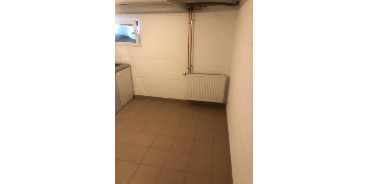 Etagenwohnung Bornheim - 1 Zimmer, 20 m&sup2;, 600&euro; | Angebot:24653476