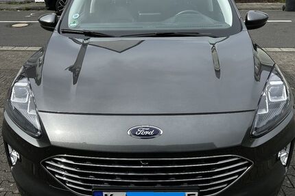 Ford Kuga 53.100 km 23.400 € Koeln 51107