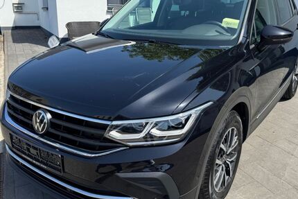 VW Tiguan 76.101 km 25.880 &euro; Hürth bei Köln 50354