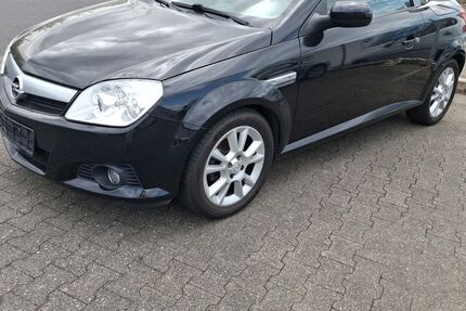 Opel Tigra 131.500 km 3.200 &euro; Bad Hönningen 53557