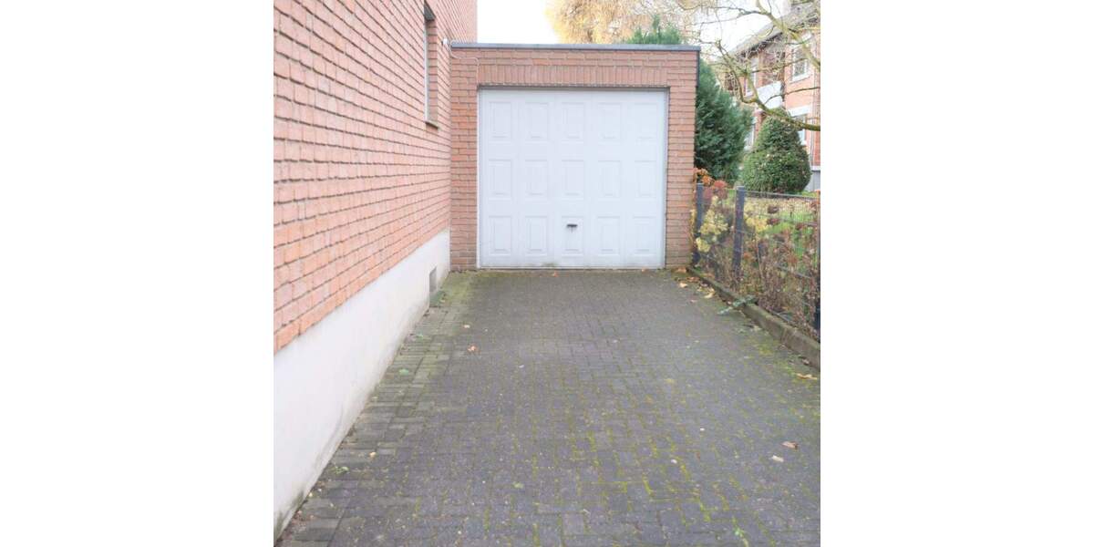 Zündorf-sonnige 2 -Zimmerwohnung mit Süd-Westbalkon im EG mit Garage iu. vorgelagertem Stellplatz 2 zimmer