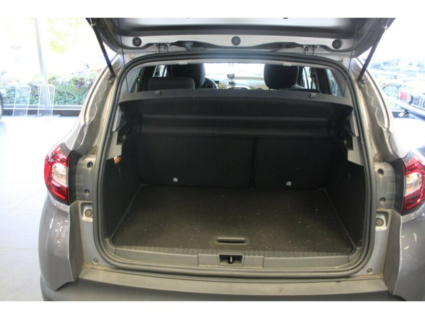 Renault Captur TCe 90 LIMITED 61.333 km 11.480 € Euskirchen 53881