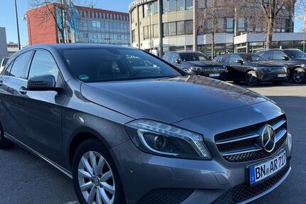 Mercedes-Benz A 180 159.000 km 11.800 € Bonn 53117