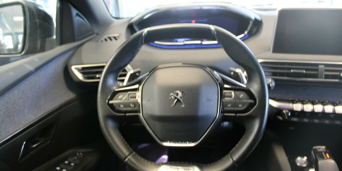 Peugeot 3008 1.5 GT Line 73.030 km 17.980 &euro; Euskirchen 53881