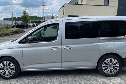 VW Caddy 154.000 km 17.731 € Overath 51491