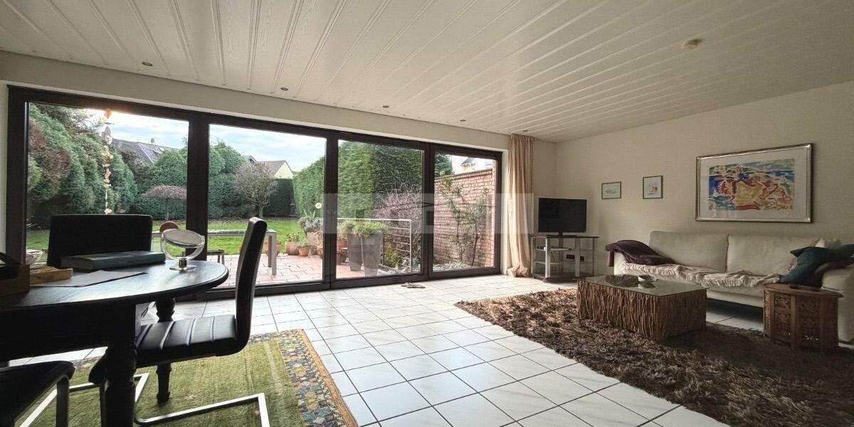 Etagenwohnung Hürth Gleuel - 3 Zimmer, 122 m&sup2;, 1.750&euro; | Angebot:24424174