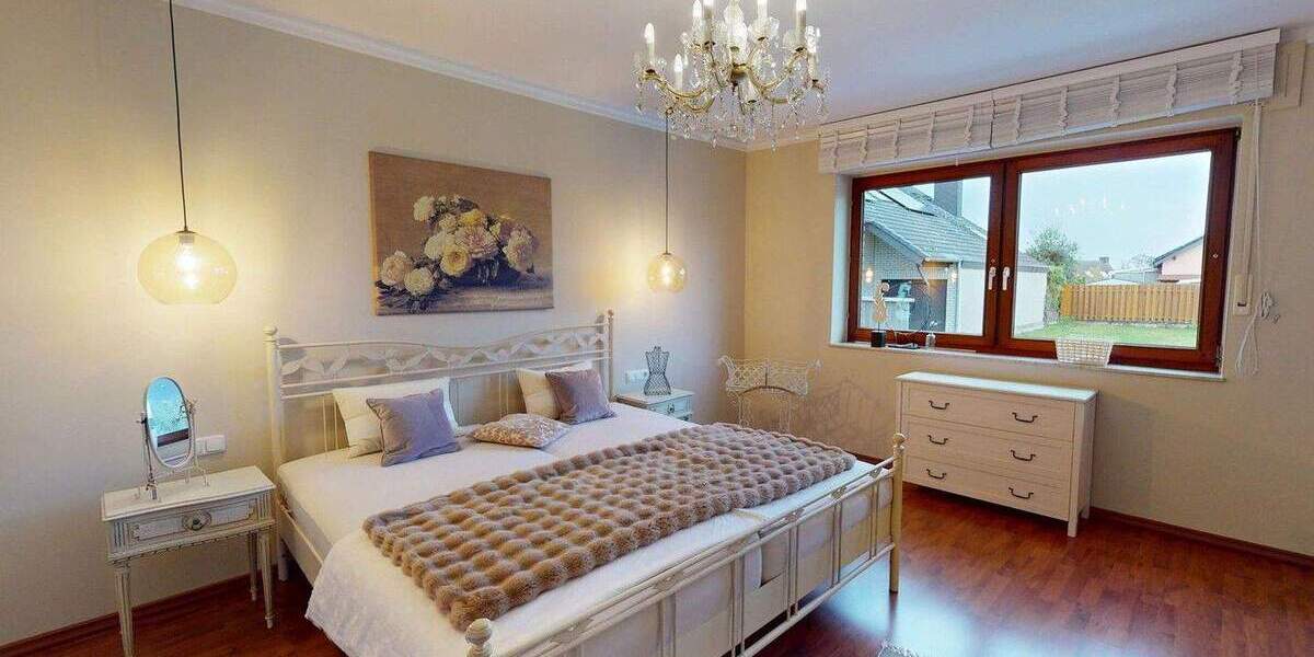 Bungalow Erftstadt Kierdorf - 8 Zimmer, 145 m&sup2;, 599.000&euro; | Angebot:24765539