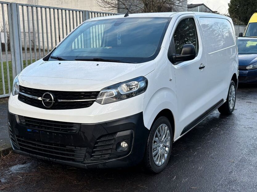 Opel Vivaro 120.000 km 11.000 € Kerpen 50169