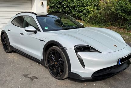 Porsche Taycan 30.000 km 69.500 € Bonn 53175