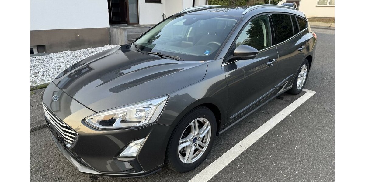 Ford Focus Navi+Temp+Sitzh+Spurh+CarPlay+6xServ+1H+E6 93.000 km 11.500 &euro; Erftstadt 50374