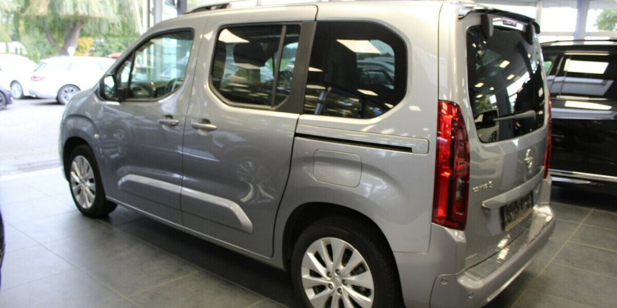 Opel Combo-e Life Ultimate 27.035 km 19.980 &euro; Euskirchen 53881