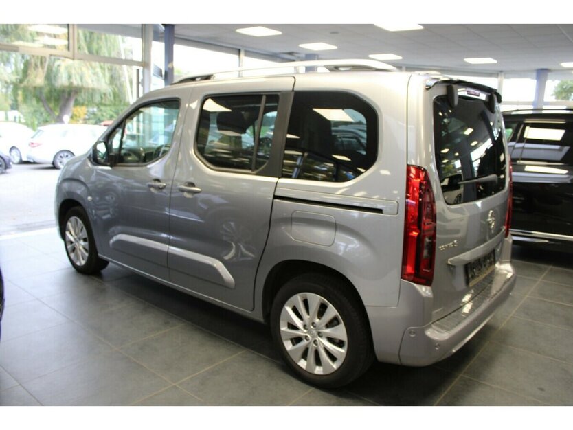Opel Combo-e Life Ultimate 27.035 km 19.980 € Euskirchen 53881