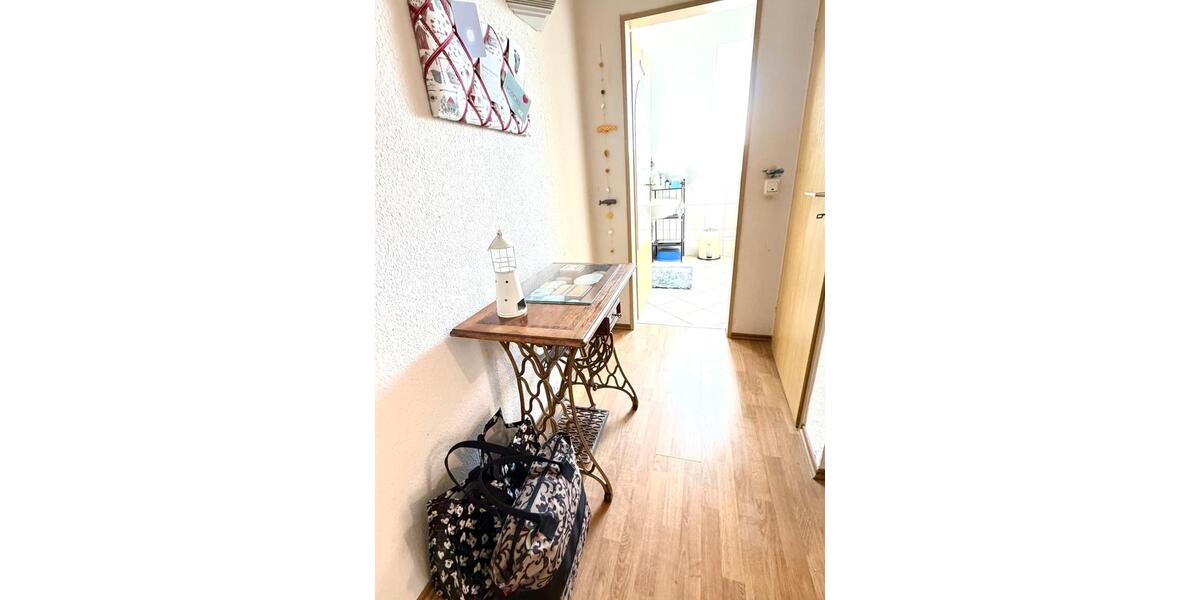 Etagenwohnung Troisdorf Bergheim - 3 Zimmer, 85 m&sup2;, 1.350&euro; | Angebot:26449099