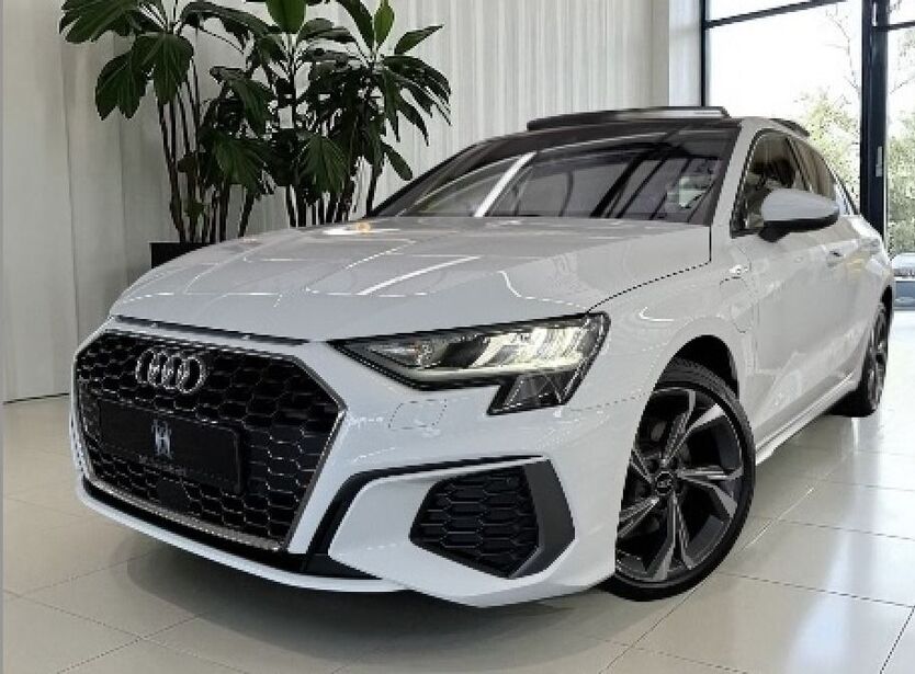 Audi A3 54.674 km 28.990 € Troisdorf/Spich 53842
