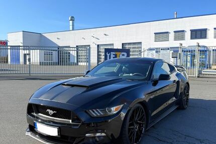 Ford Mustang 115.000 km 2.900 &euro; Euskirchen 53879