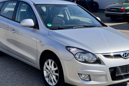 Hyundai i30 66.620 km 6.450 &euro; Bornheim 53332