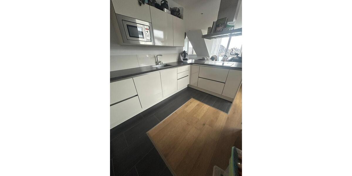 Dachgeschoßwohnung Köln Kalk - 2 Zimmer, 69 m&sup2;, 1.035&euro; | Angebot:24812338