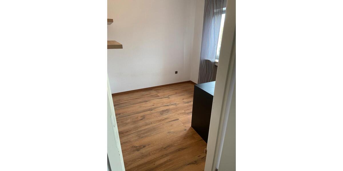 Etagenwohnung Köln Kalk - 2 Zimmer, 37 m&sup2;, 165.000&euro; | Angebot:25408301