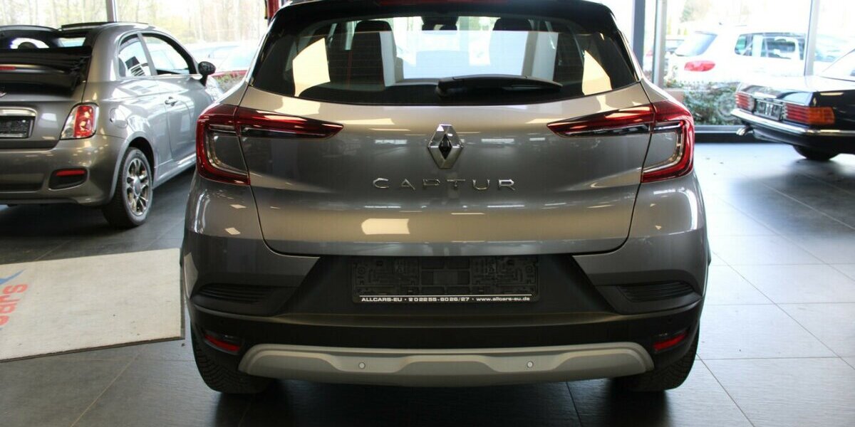 Renault Captur TCe Mild Hybrid Evolution 42.263 km 18.980 &euro; Euskirchen 53881