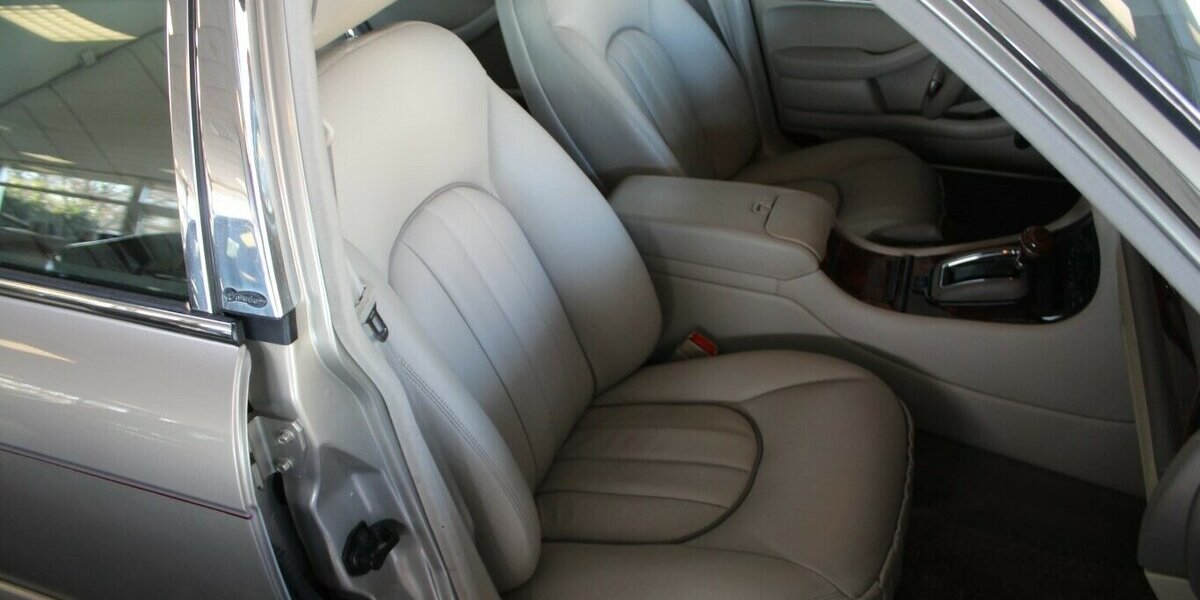 Jaguar XJ 4.0 Lang Automatik - Leder - Schiebedach - 119.865 km 16.980 &euro; Euskirchen 53881