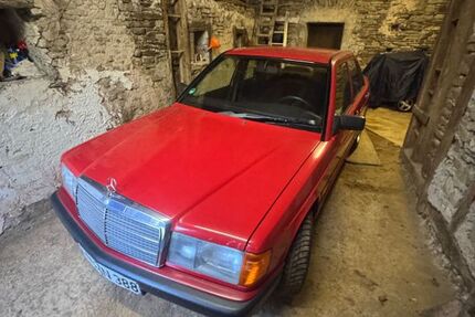 Mercedes-Benz 190 212.000 km 7.900 &euro; Siegburg 53721