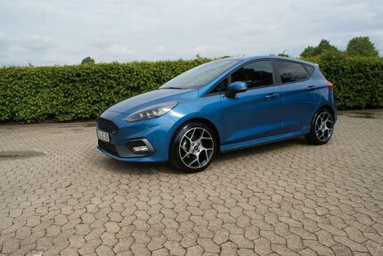 Ford Fiesta 61.400 km 17.400 € Weilerswist 53919