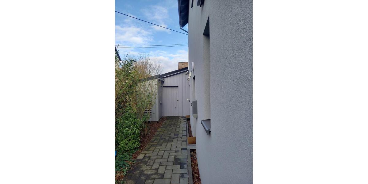 Einfamilienhaus Unkel - 7 Zimmer, 155 m&sup2;, 1.900&euro; | Angebot:25783473