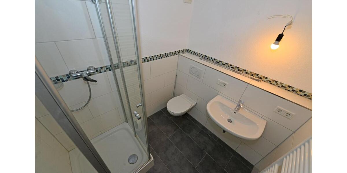 Reihenhaus Hennef (Sieg) - 5 Zimmer, 124 m&sup2;, 1.650&euro; | Angebot:24698246