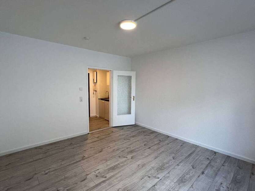 Wohnung zum Mieten in Köln 560 € 23 m²