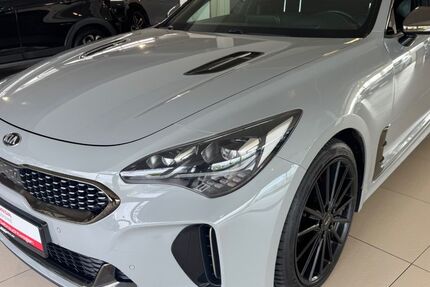 Kia Stinger 82.315 km 29.990 &euro; Brühl 50321