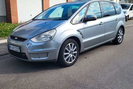Ford S-Max 287.000 km 2.950 € Kerpen 50170