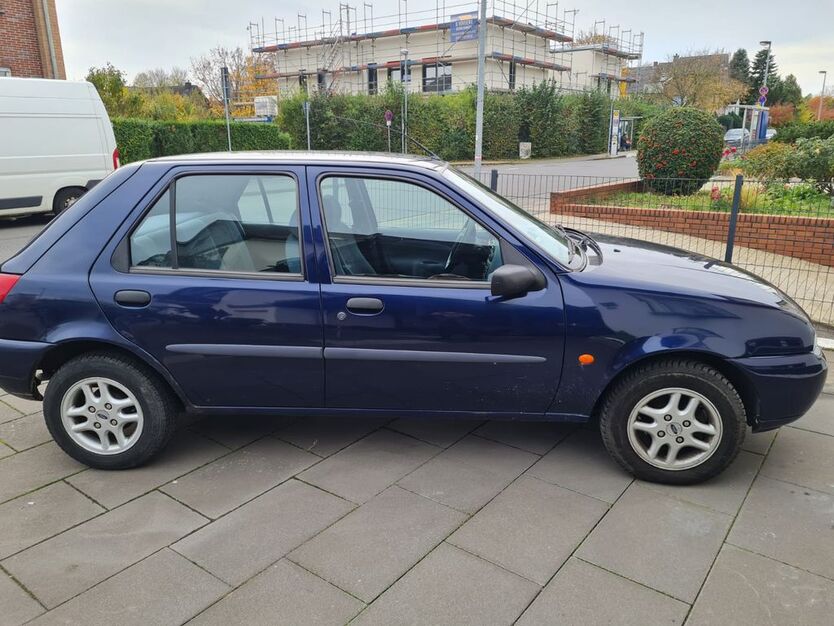 Ford Fiesta 62.053 km 750 € Euskirchen 53879