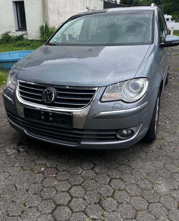 VW Touran 294.000 km 3.450 € Erftstadt 50374