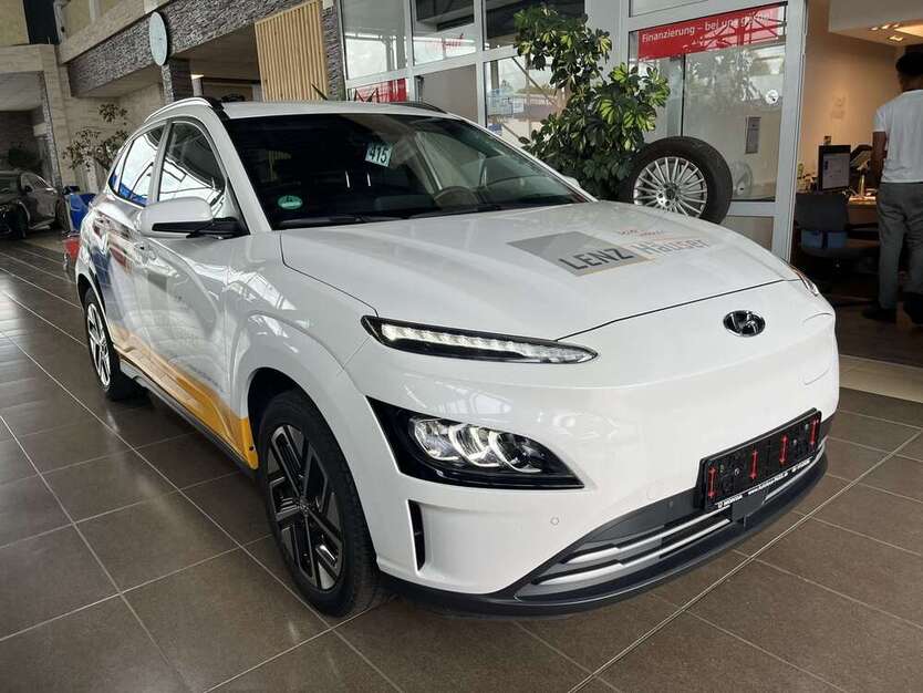 Hyundai KONA 19.929 km 18.800 € Eitorf 53783