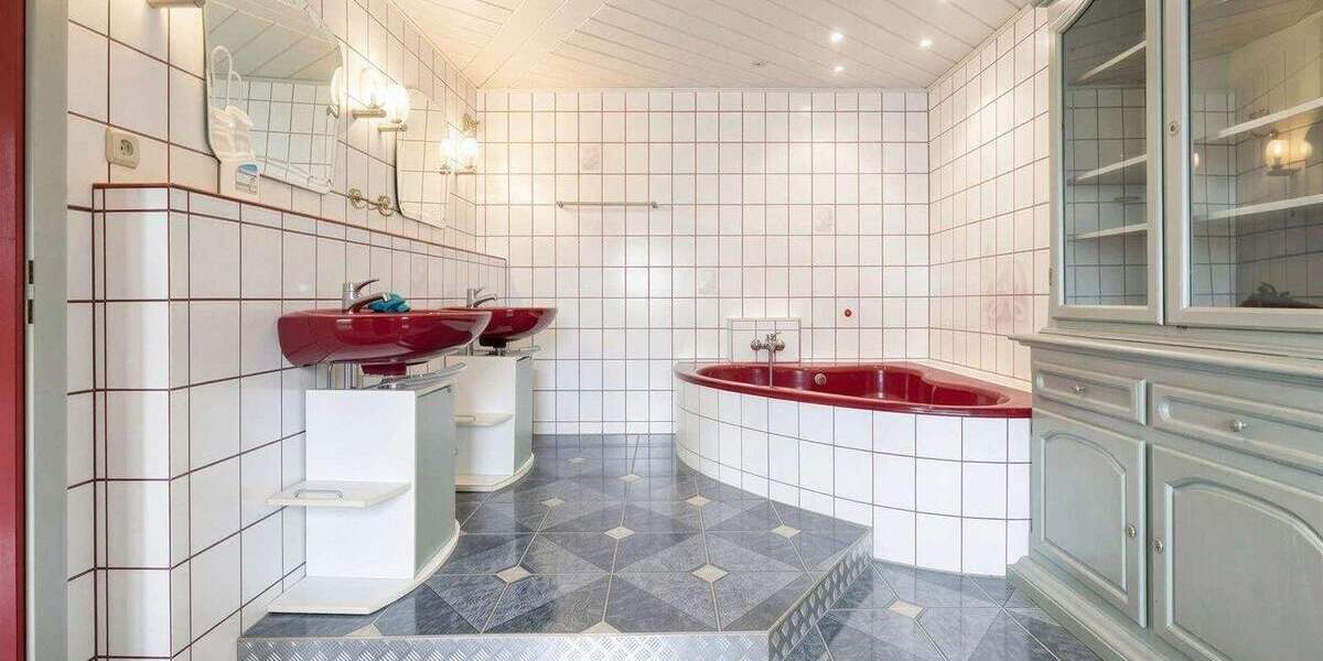 Einfamilienhaus Bonn Röttgen - 4 Zimmer, 140 m&sup2;, 450.000&euro; | Angebot:25739549