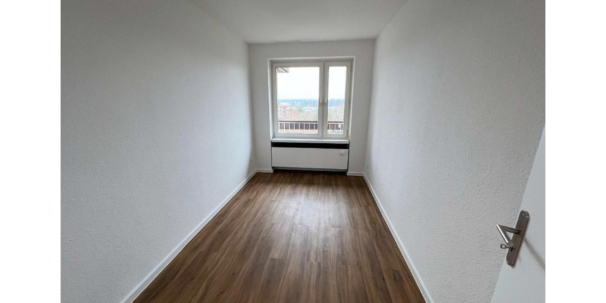 Etagenwohnung Köln Rodenkirchen - 6 Zimmer, 150 m&sup2;, 2.400&euro; | Angebot:26444031