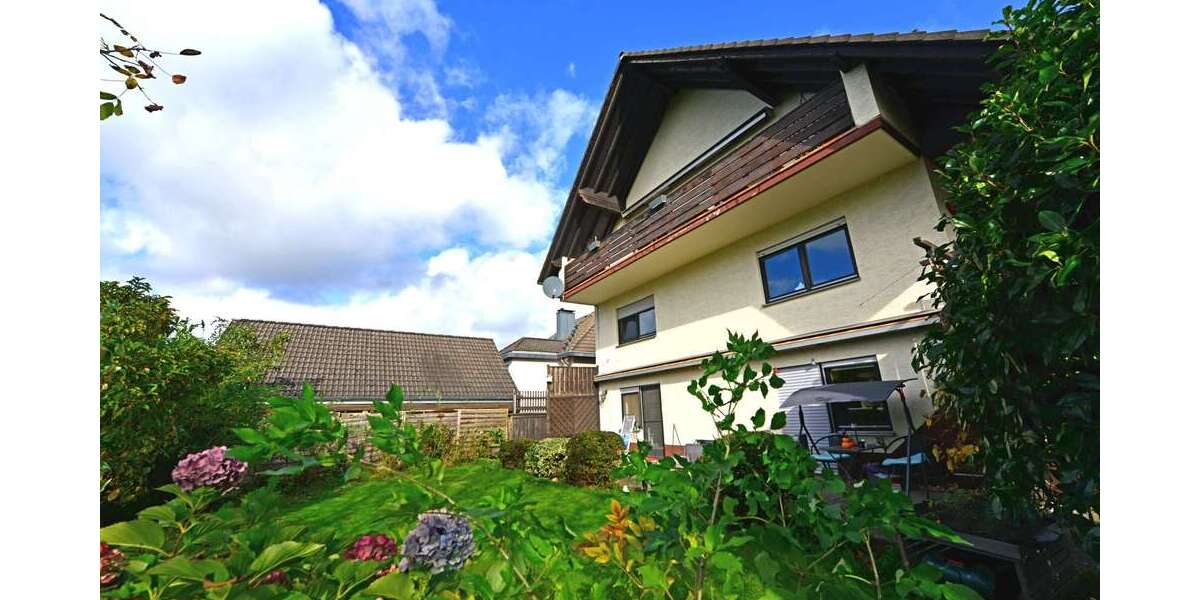 Haus zum Kaufen in Hennef-Lichtenberg 749.000 € 313 m² 8 zimmer