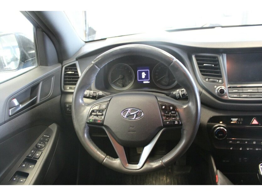 Hyundai Tucson blue 1.6 GDI 2WD Passion - AHK - 122.940 km 12.980 € Euskirchen 53881