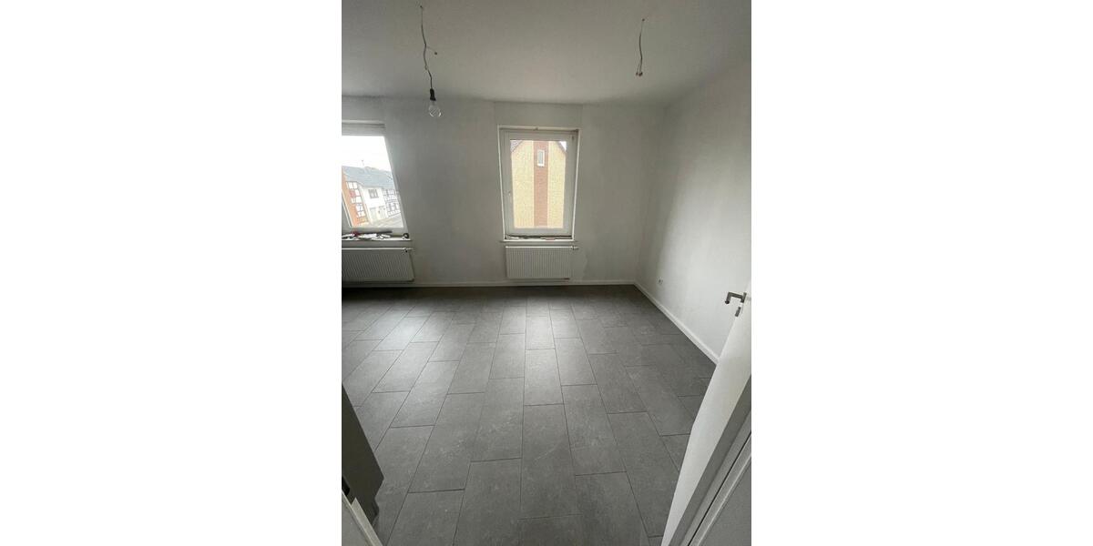 Etagenwohnung Rheinbach - 2 Zimmer, 105 m&sup2;, 1.050&euro; | Angebot:25721955