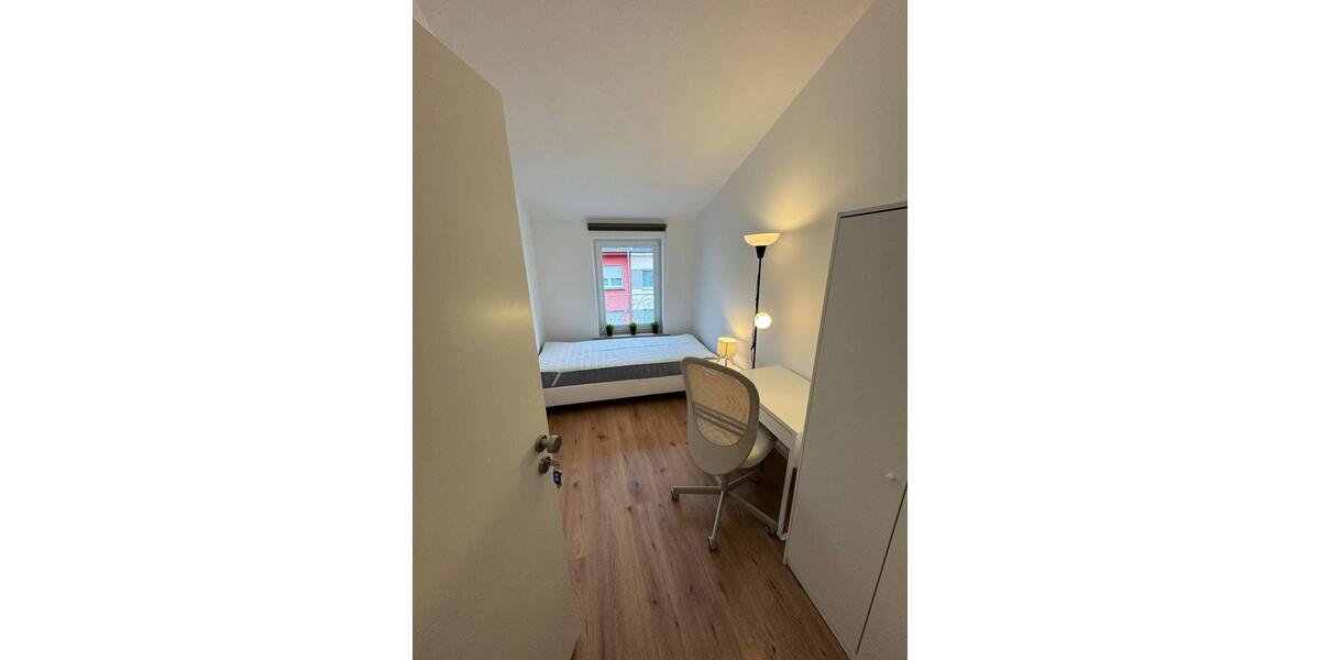 Etagenwohnung Bonn Gielgen - 4 Zimmer, 80 m&sup2;, 530&euro; | Angebot:24674227