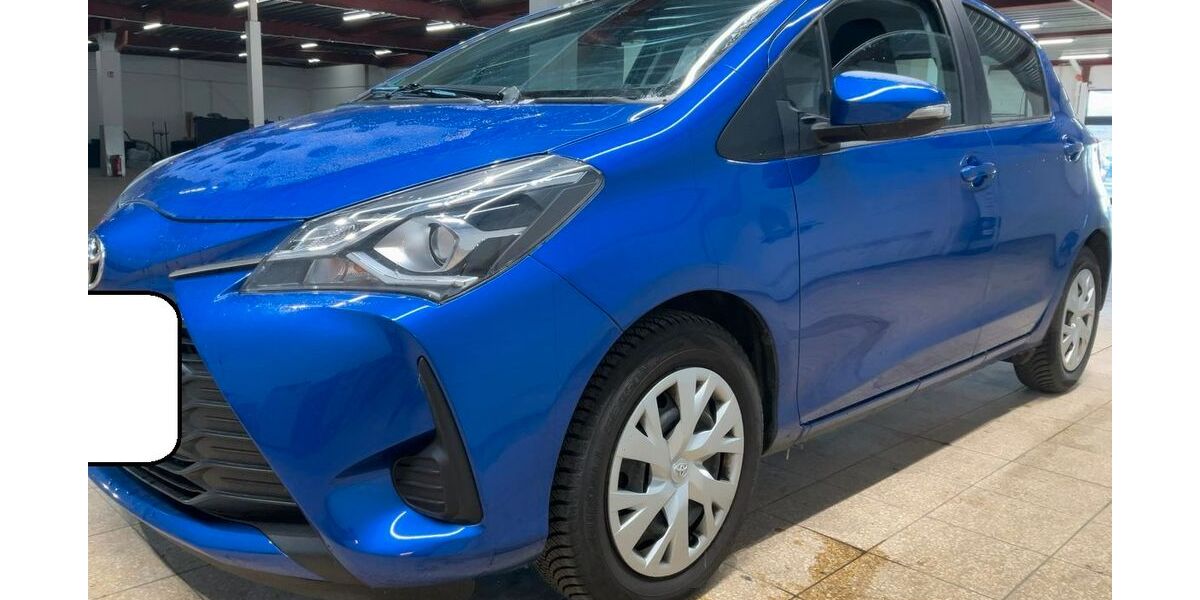 Toyota Yaris 14.000 km 13.990 &euro; Oberwinter 53424