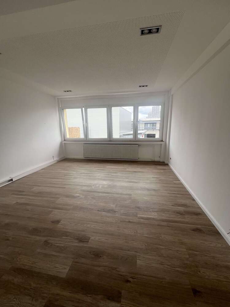 Büro in Köln 410 € 32 m²