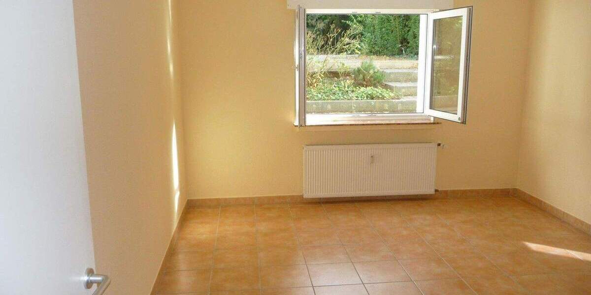 Etagenwohnung Köln Holweide - 2 Zimmer, 61 m&sup2;, 720&euro; | Angebot:25870197
