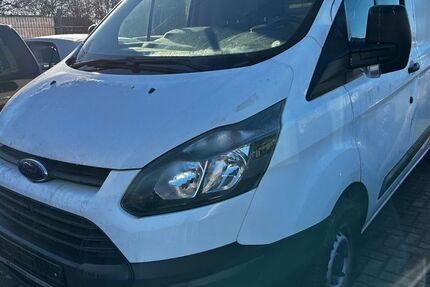 Ford Transit Custom 156.437 km 8.499 &euro; Köln 51145