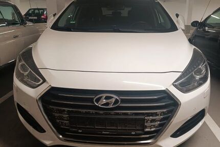 Hyundai i40 245.000 km 8.800 € Hürth 50354